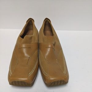 Joan & David  Leather Loafer Womens Size 8.5 Beige Brown Fabric